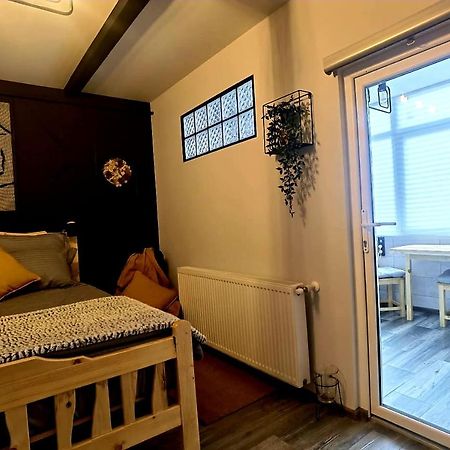 Night Lotus Apartment Hunedoara Exterior photo