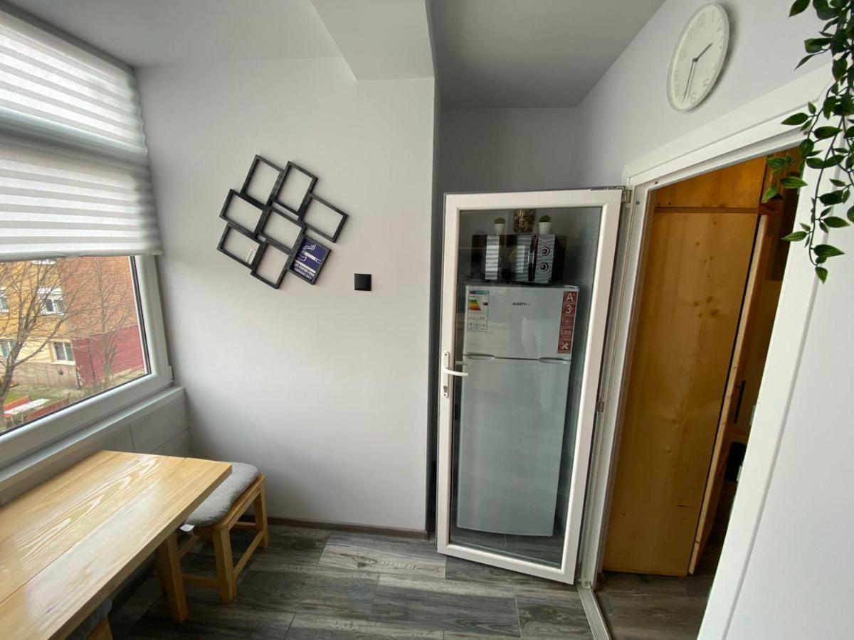 Night Lotus Apartment Hunedoara Exterior photo
